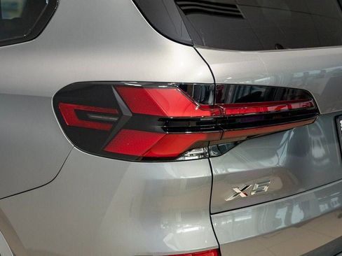 New 2026 BMW X5 xDrive50e w/ M Sport Package image 9