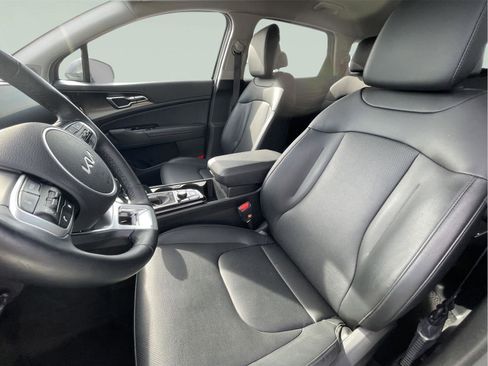 Used 2023 Kia Sportage EX AWD/4WD image 12