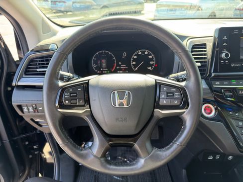 Used 2025 Honda Odyssey Elite image 17