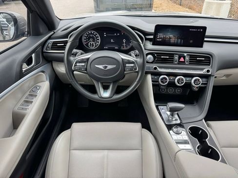 Used 2023 Genesis G70 2.0T image 2