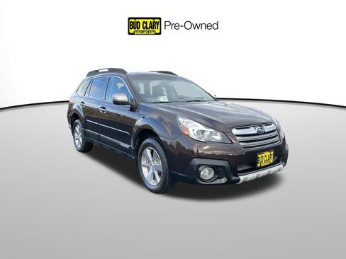 Used 2013 Subaru Outback 3.6R Limited w/ Special Appearance Pkg image 1