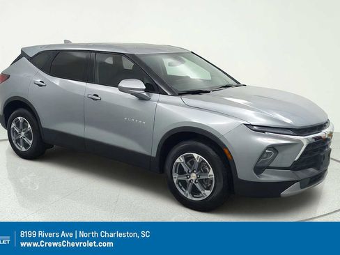 Certified 2025 Chevrolet Blazer LT AWD/4WD image 1