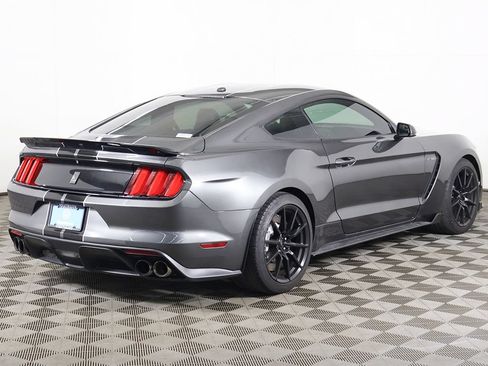 Used 2017 Ford Mustang Shelby GT350 RWD image 8