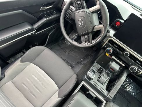 Certified 2025 Toyota Tacoma TRD Off-Road w/ TRD Off Road Upgrade Package image 22