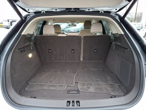 Certified 2021 Lincoln Nautilus AWD w/ Equipment Group 101A image 28