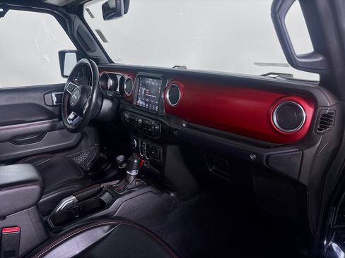Used 2022 Jeep Gladiator Rubicon w/ Cold Weather Group AWD/4WD image 28