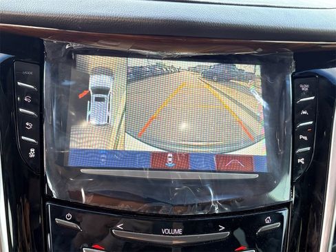 Used 2020 Cadillac Escalade Luxury image 14