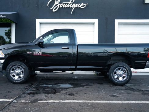 Used 2018 RAM 3500 SLT w/ Snow Chief Group AWD/4WD image 10