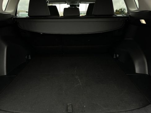 Used 2025 Toyota RAV4 XLE image 31