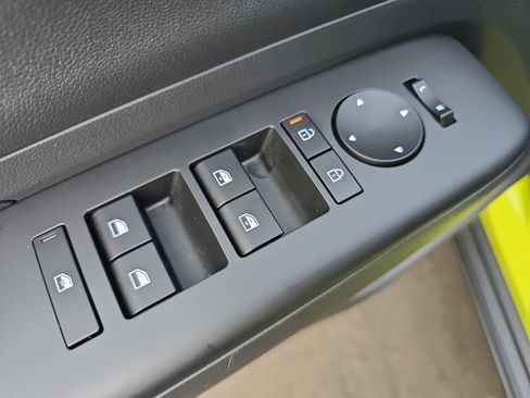 Used 2025 Hyundai Kona SEL AWD/4WD image 26