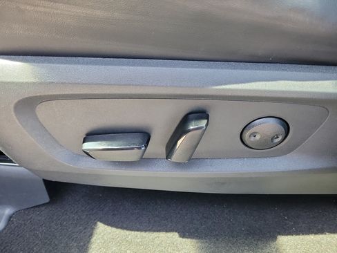Certified 2024 Nissan Pathfinder Platinum FWD image 15