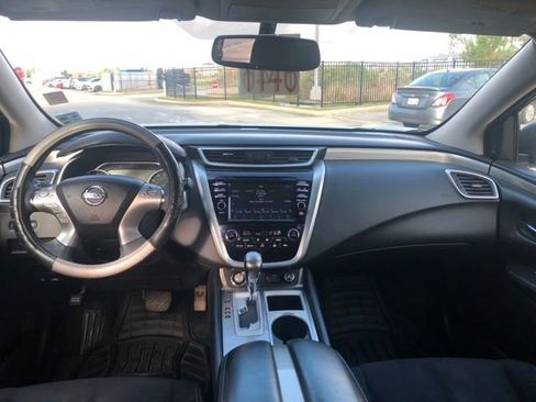Used 2018 Nissan Murano SV image 30