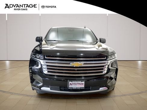 Used 2023 Chevrolet Tahoe High Country w/ Premium Package AWD/4WD image 3