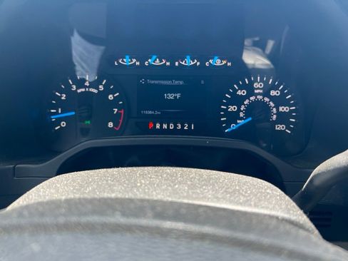 Used 2015 Ford F150 XL w/ Equipment Group 101A Mid RWD image 11