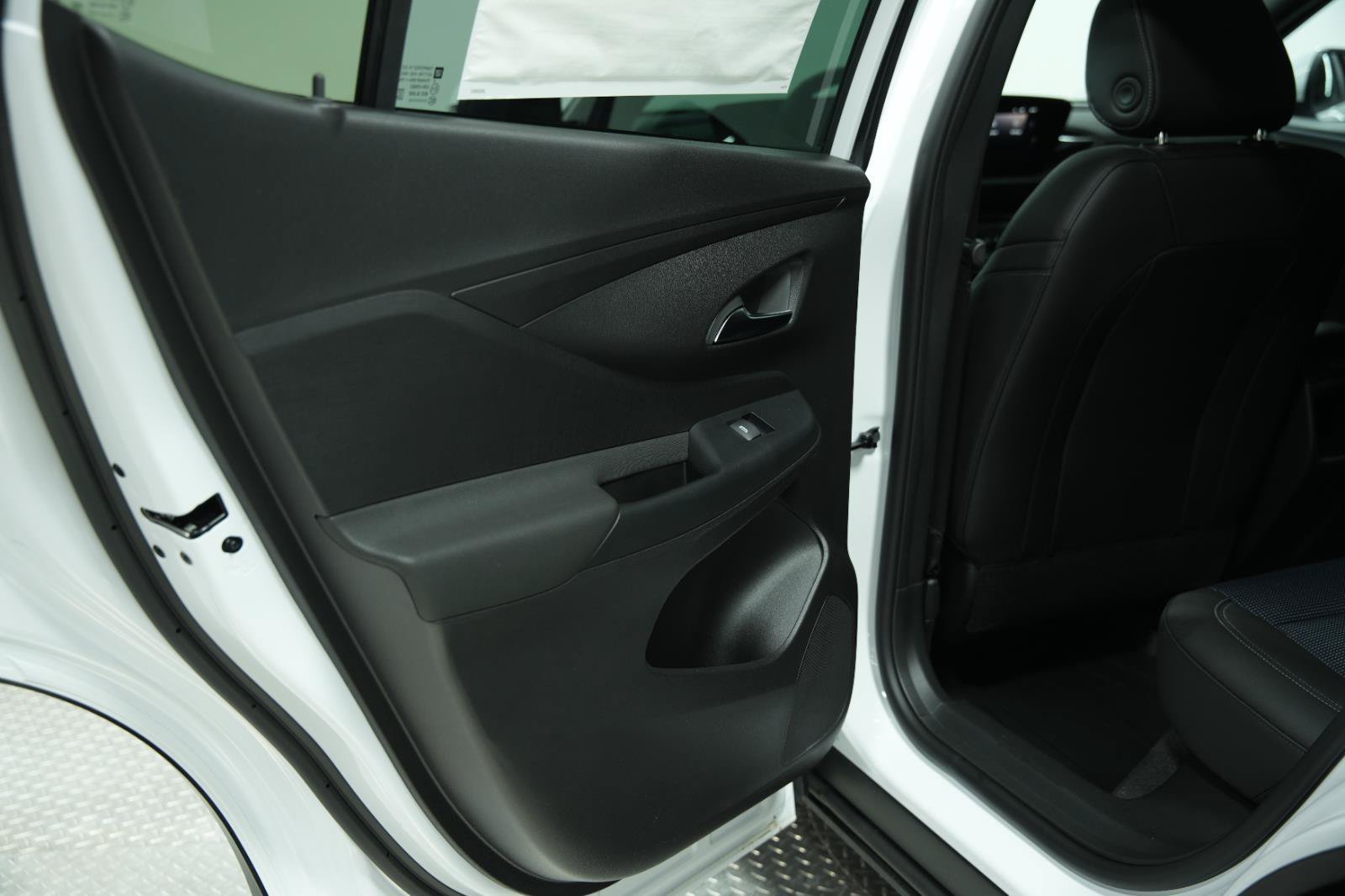 New 2026 Buick Envista Sport Touring w/ Convenience I Package FWD image 19