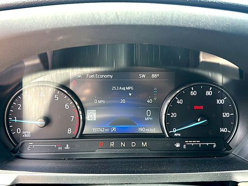 Used 2021 Ford Explorer Limited w/ Equipment Group 301A RWD image 9