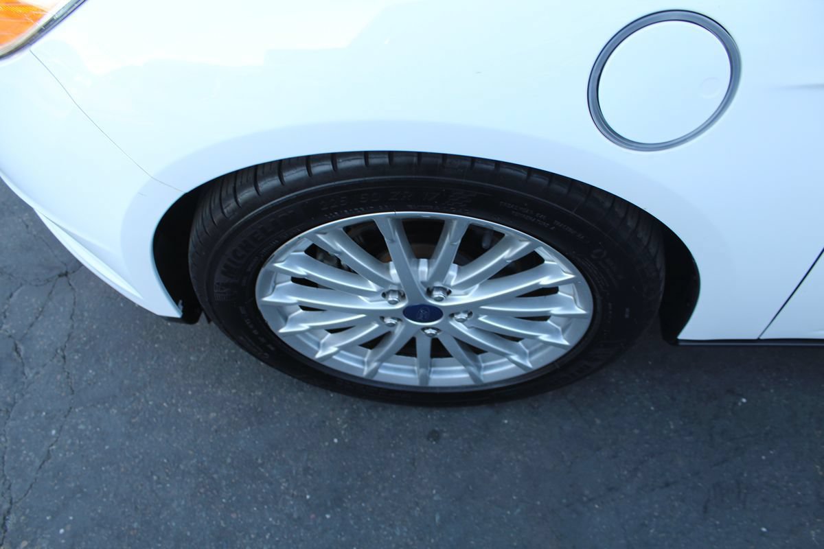 Used 2014 Ford Focus Electric Hatchback FWD image 11