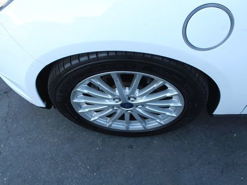Used 2014 Ford Focus Electric Hatchback FWD image 11
