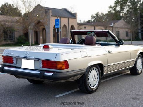 Used 1987 Mercedes-Benz 560 SL image 8