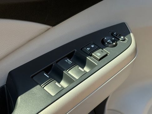 Used 2013 Honda CR-V EX-L image 27