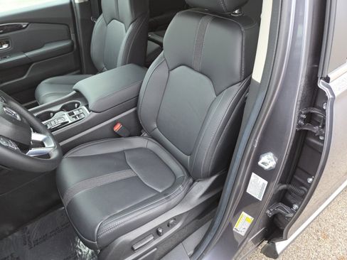 Used 2025 Honda Pilot EX-L image 25