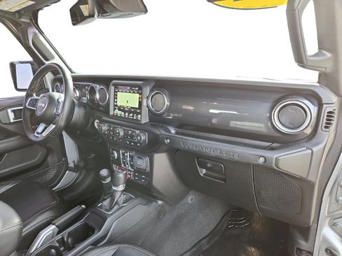 Used 2021 Jeep Wrangler Unlimited Rubicon w/ Trailer Tow Package image 26