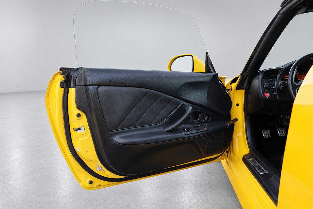 Used 2001 Honda S2000 image 25