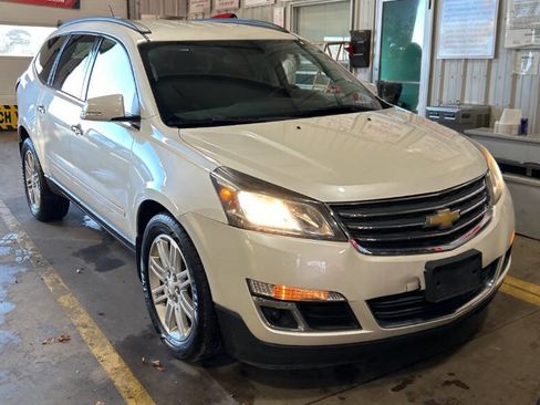 Used 2015 Chevrolet Traverse LT w/ Style and Technology Package image 1