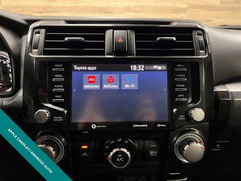 Used 2024 Toyota 4Runner TRD Off-Road Premium image 18