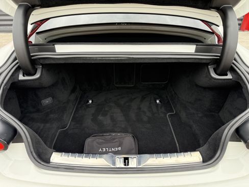 Used 2020 Bentley Continental GT image 31