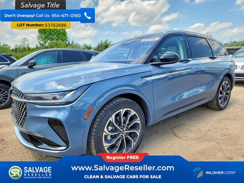 Used 2025 Lincoln Nautilus Reserve AWD/4WD image 1