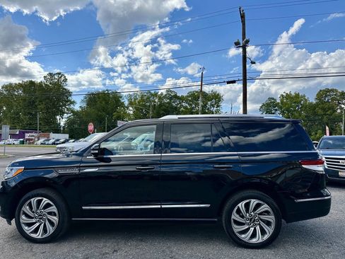 Used 2022 Lincoln Navigator Reserve image 7