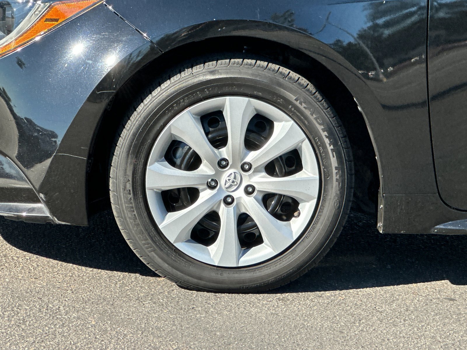 Used 2024 Toyota Corolla LE FWD image 21
