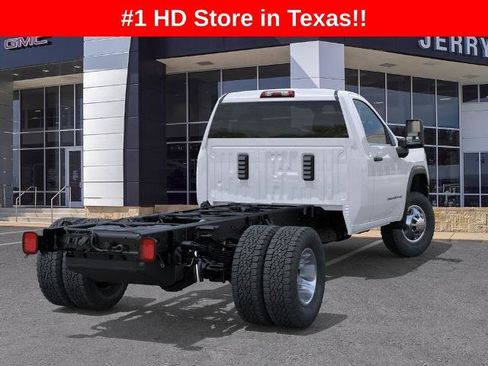 New 2026 GMC Sierra 3500 Pro w/ Convenience Package RWD image 4
