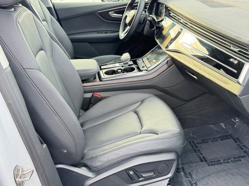 Certified 2023 Audi Q7 3.0T Premium Plus image 11