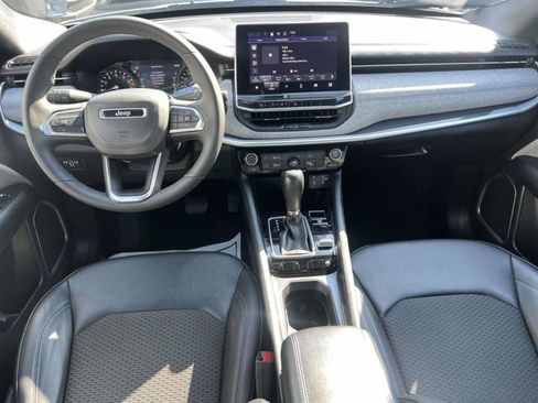 Used 2024 Jeep Compass Latitude image 13