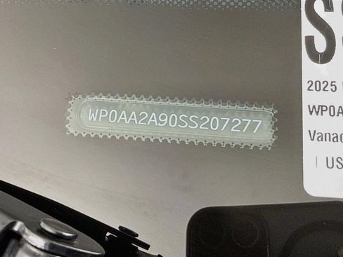 Certified 2025 Porsche 911 Carrera RWD image 32