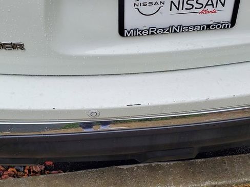 Used 2020 Nissan Pathfinder SL image 34