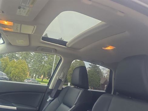 Used 2016 Honda CR-V Touring image 9