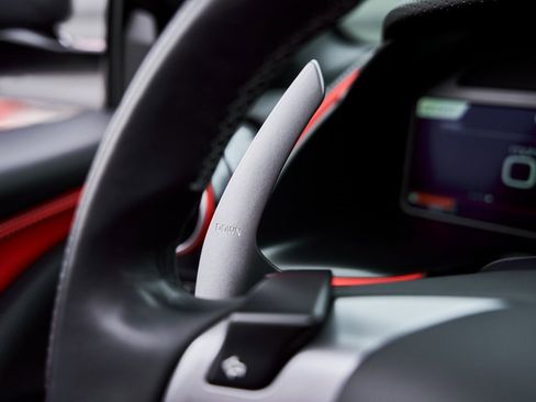 Used 2022 Ferrari 812 GTS image 57