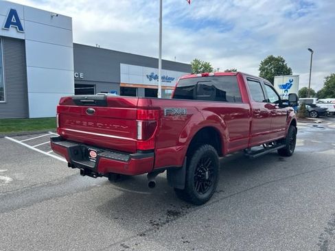 Used 2022 Ford F250 Lariat w/ Black Appearance Package AWD/4WD image 8