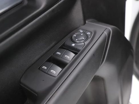 Used 2021 Chevrolet Silverado 1500 W/T w/ WT Convenience Package AWD/4WD image 18