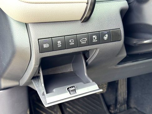 Used 2024 Toyota Camry XSE w/ Navigation Package image 15