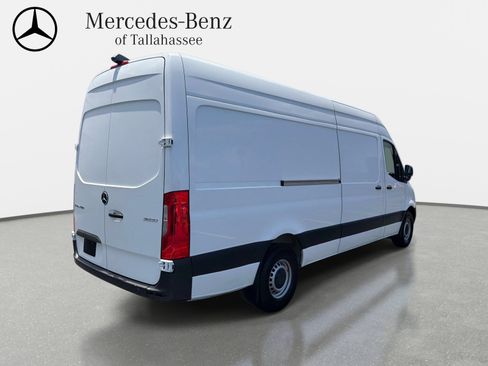 Certified 2023 Mercedes-Benz Sprinter 2500 image 5
