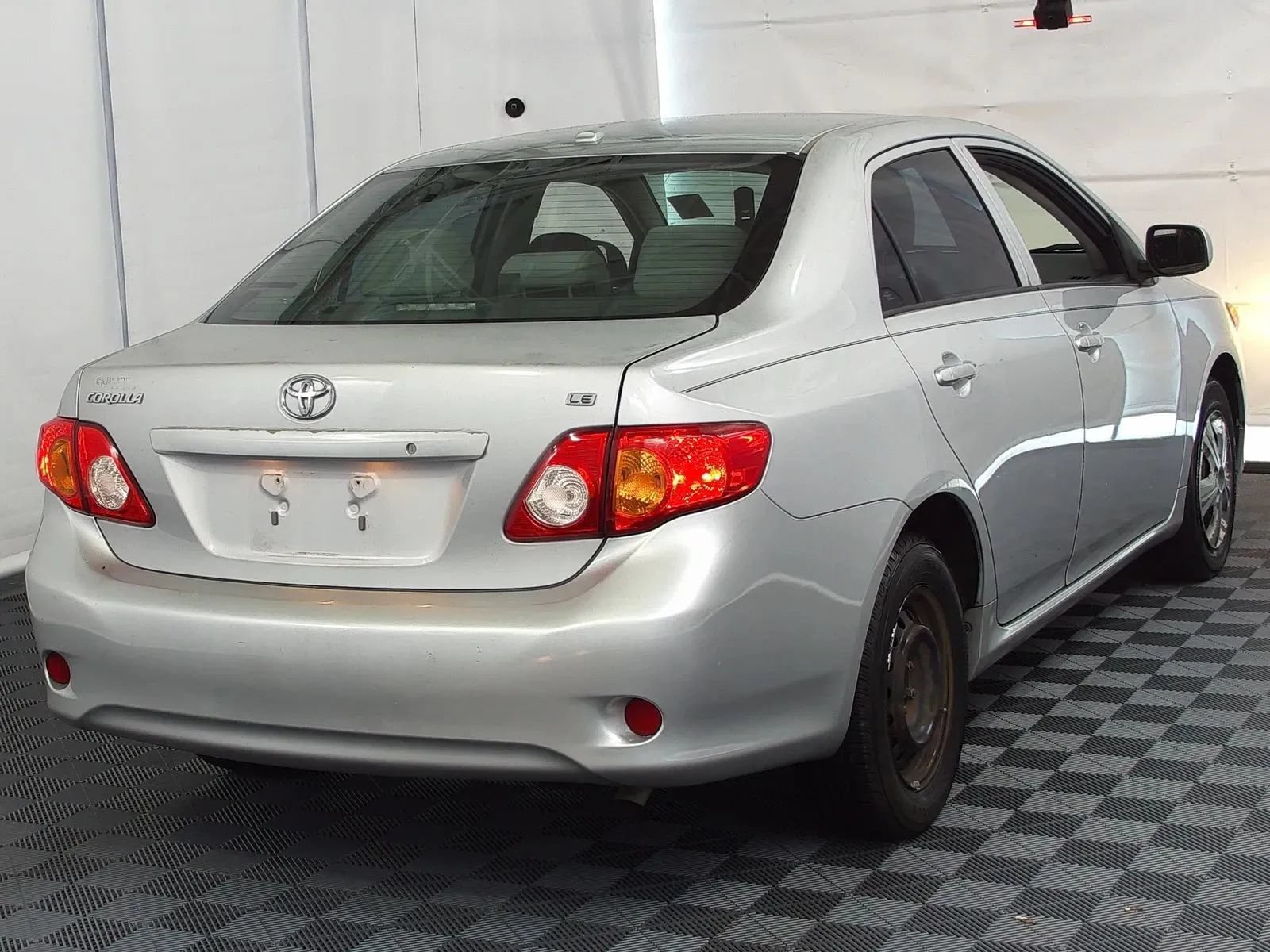 Used 2010 Toyota Corolla LE w/ LE EVP Pkg #1 FWD image 7