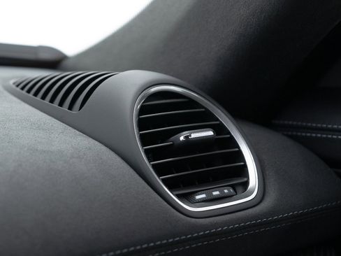 Used 2023 Porsche 718 Cayman GT4 RS image 38