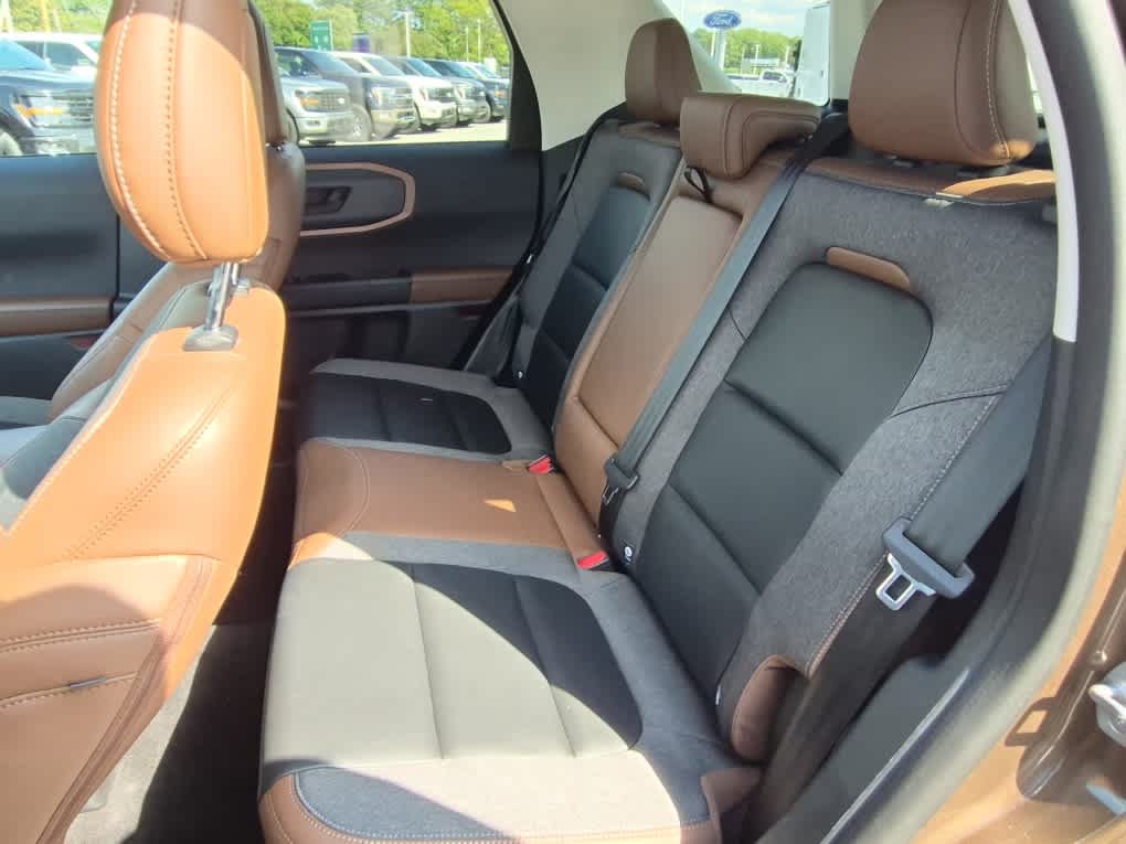 Used 2022 Ford Bronco Sport Outer Banks w/ Tech Package AWD/4WD image 7
