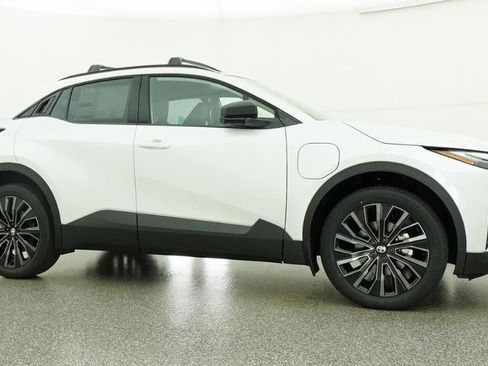 New 2026 Toyota C-HR AWD/4WD image 28
