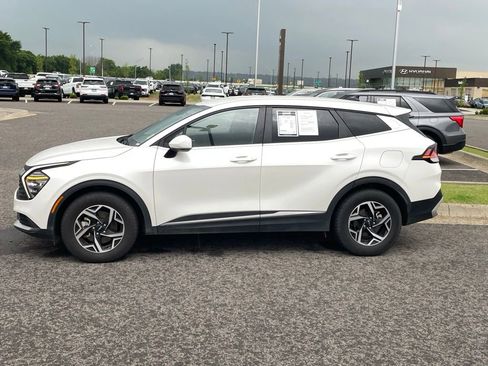 Certified 2024 Kia Sportage LX FWD image 4
