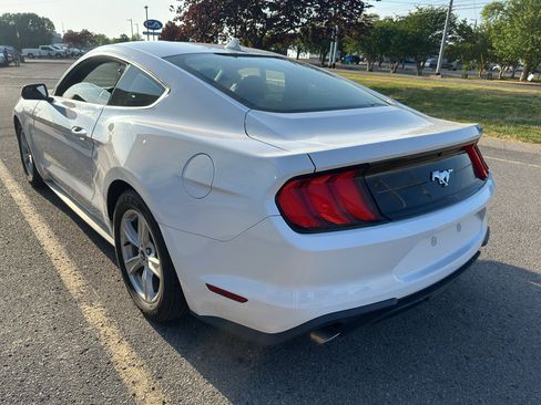 Used 2020 Ford Mustang Coupe RWD image 7